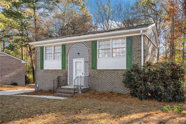 $1,500 | 735 Ashbrook Road, Fayetteville, NC 28314