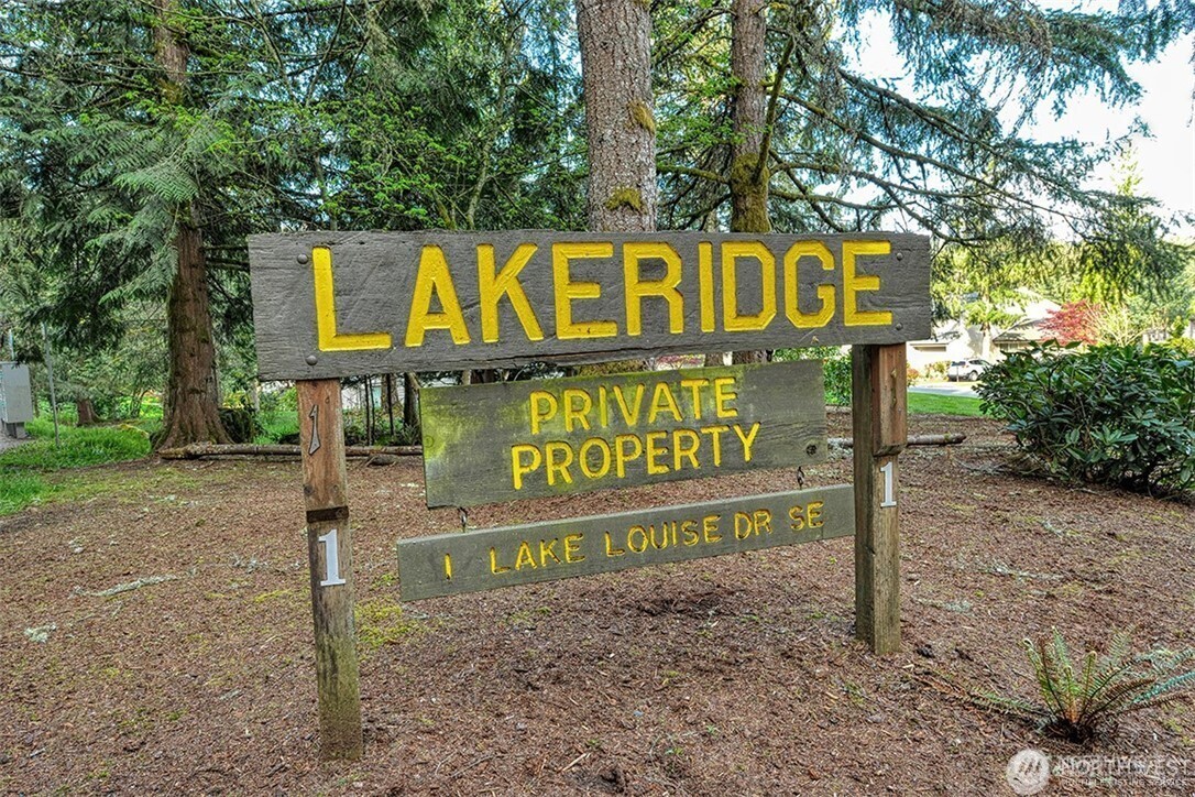1 Lake Louise Drive, Unit 42 Bellingham, WA 98229 - Photo 2 of 21 a sign broad