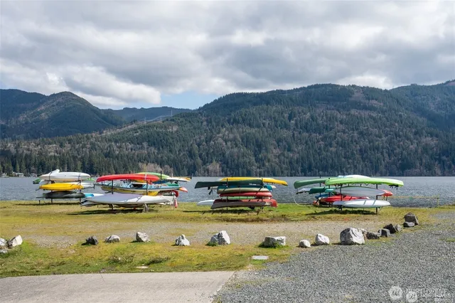 $210,000 | 1 Lake Louise Drive, Unit 42, Bellingham, WA 98229