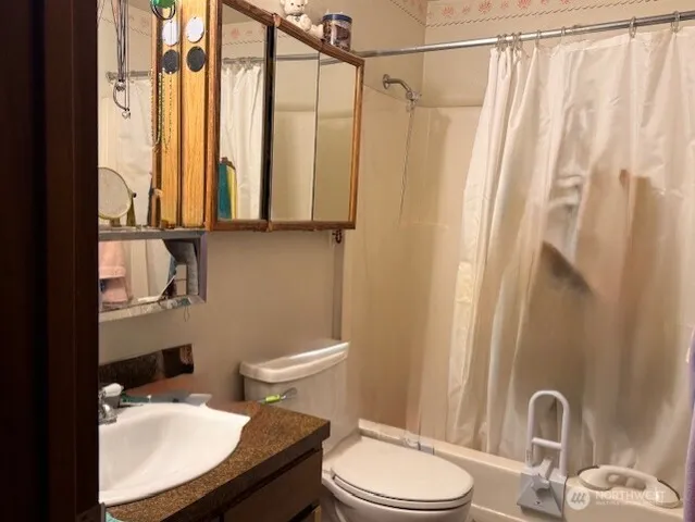 $210,000 | 1 Lake Louise Drive, Unit 42, Bellingham, WA 98229