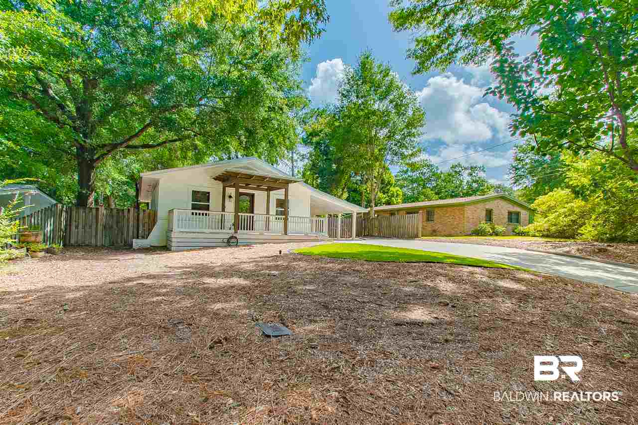 419 Rosa Avenue Fairhope, AL 36532 - Photo 5 of 33