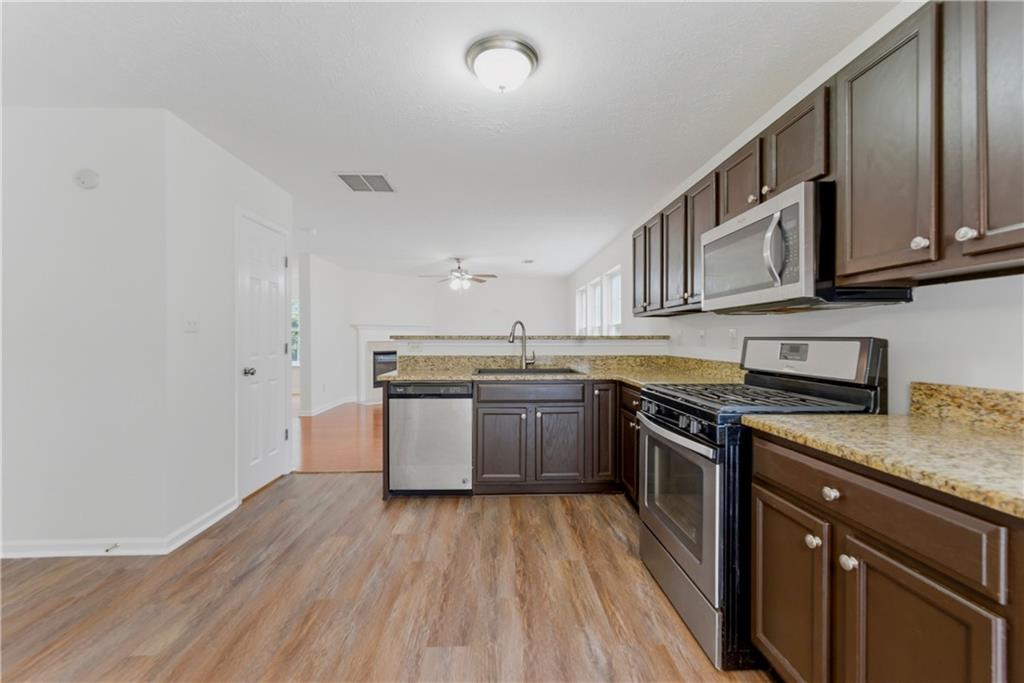 4055 Springvale Way McDonough, GA 30252 - Photo 5 of 20