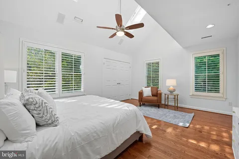 $1,825,000 | 2124 21st Road North, Arlington, VA 22201