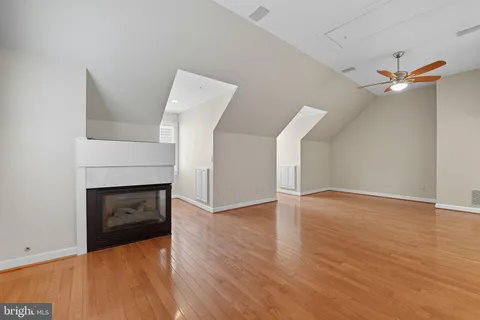 $1,825,000 | 2124 21st Road North, Arlington, VA 22201