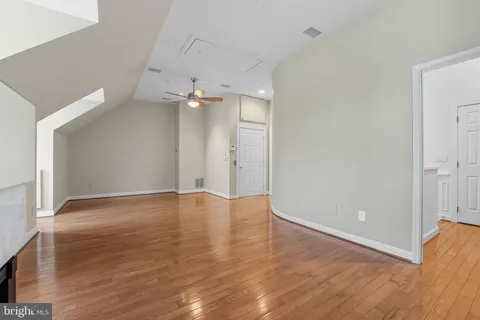 $1,825,000 | 2124 21st Road North, Arlington, VA 22201