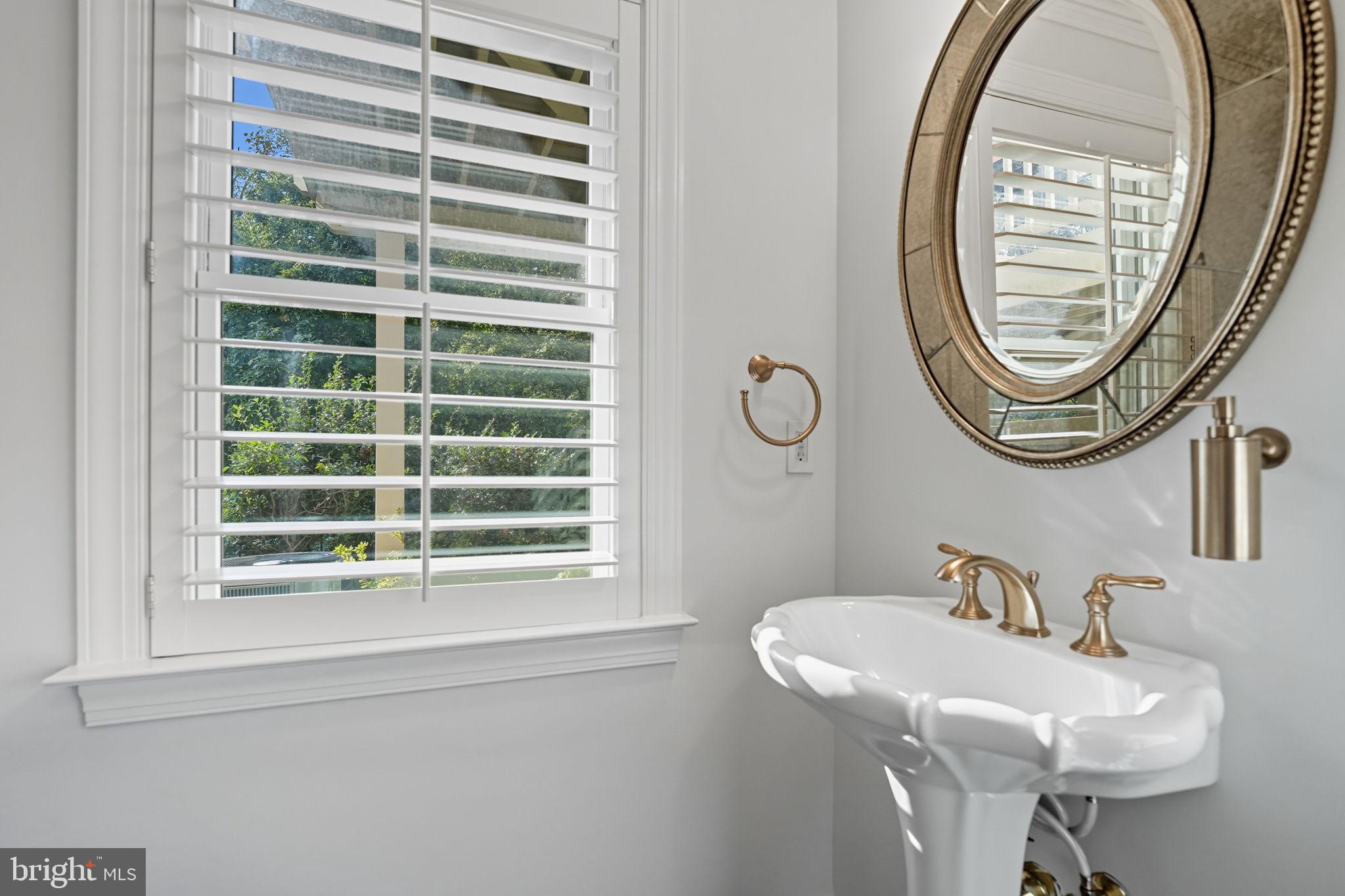 2124 21st Road North Arlington, VA 22201 - Photo 9 of 50