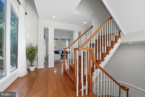 $1,825,000 | 2124 21st Road North, Arlington, VA 22201