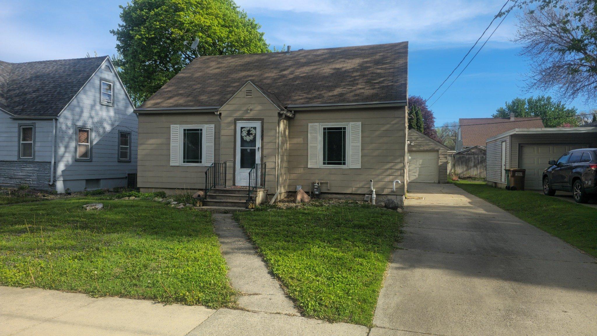1322 Dunham Street Albert Lea, MN 56007 - Photo 2 of 26