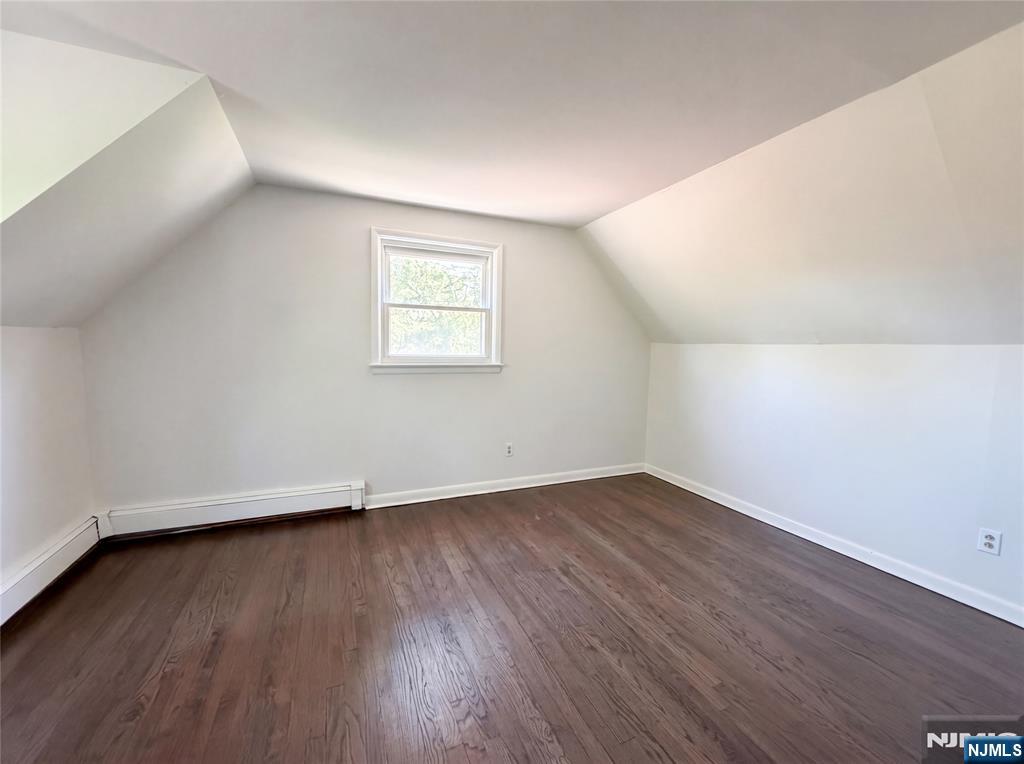 616 River Road Teaneck, NJ 07666 - Photo 18 of 40