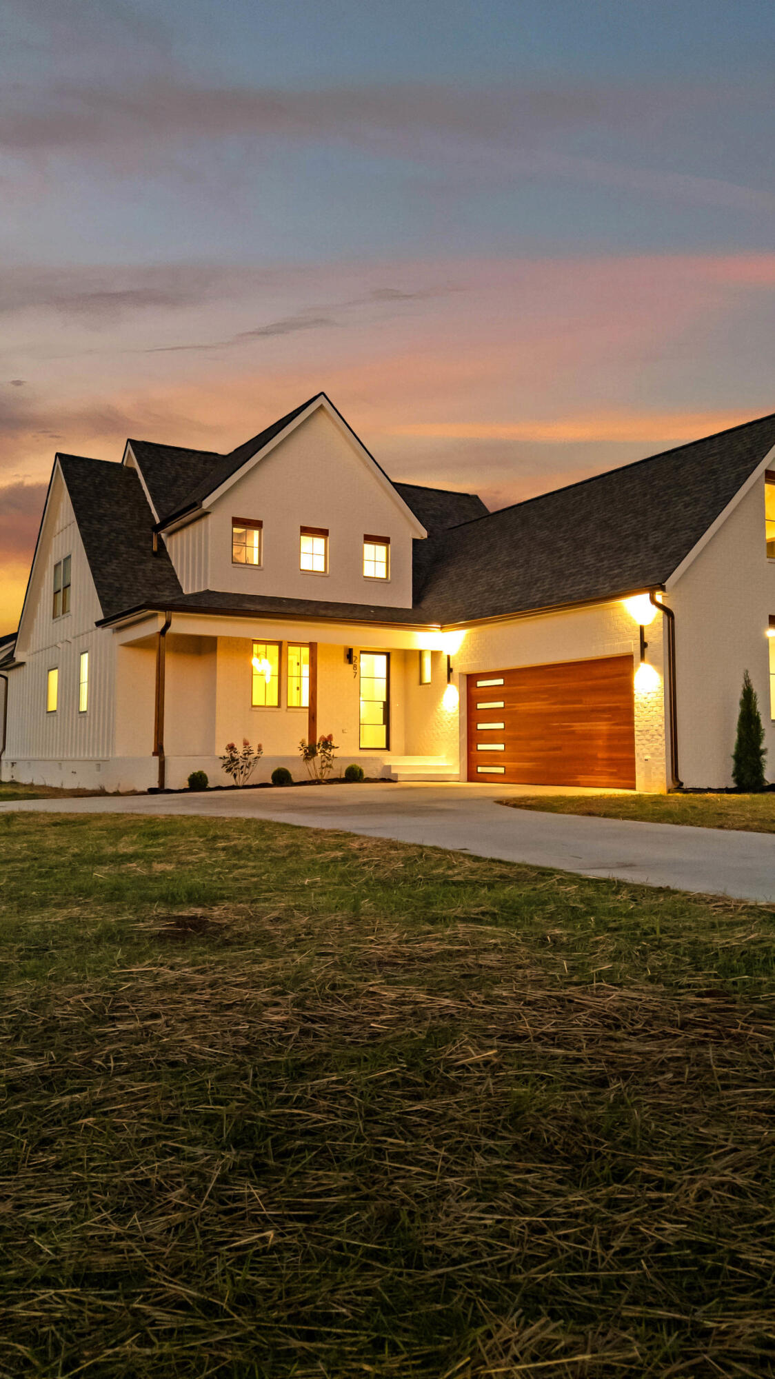 287 Lead Mine Valley Road Southwest Cleveland, TN 37311 - Photo 11 of 66 3_287 lead mine valley rd sw twilight-3