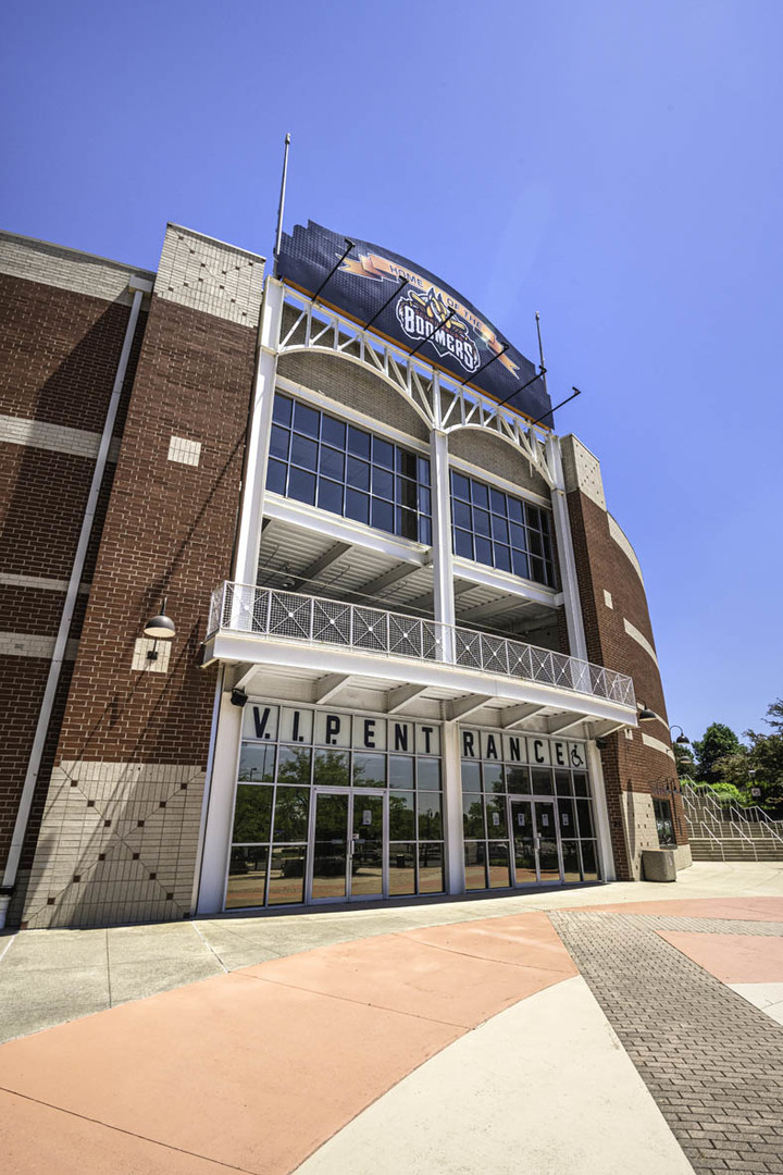 2241 Venture Drive Schaumburg, IL 60173 - Photo 28 of 33 a view of a large building