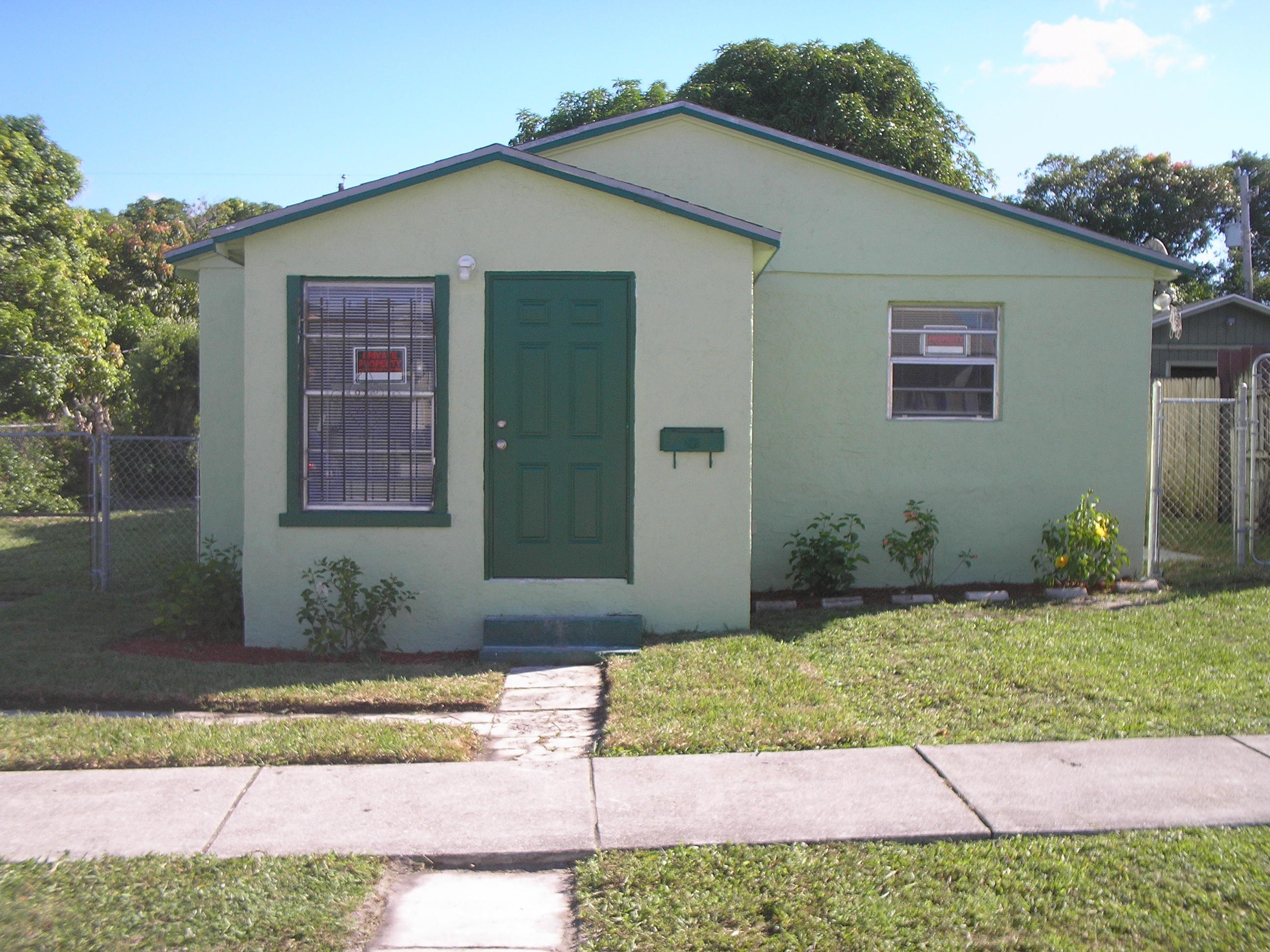 725 West 6th Street Riviera Beach, FL 33404 - Photo 1 of 23 Exterior Front