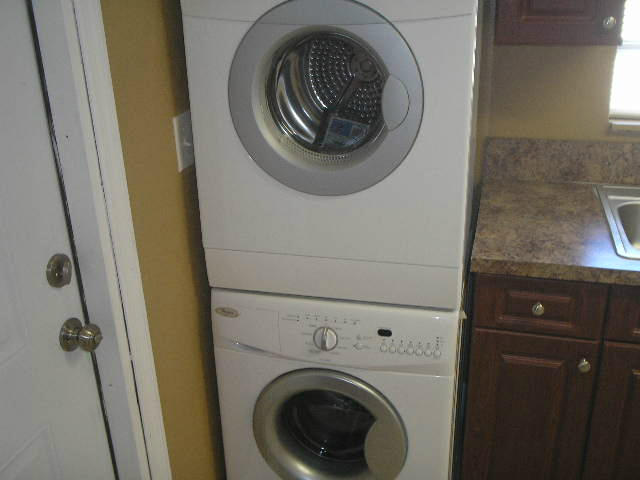 725 West 6th Street Riviera Beach, FL 33404 - Photo 10 of 23 Front End Loaders Washers & Dryer