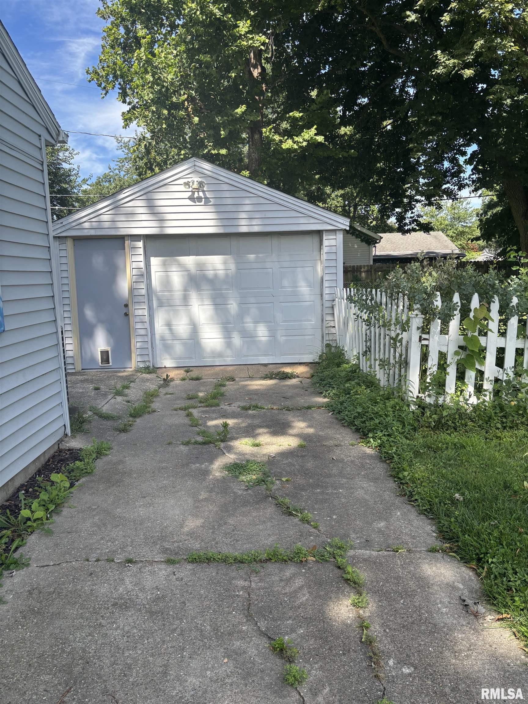 3217 Normandy Road Springfield, IL 62703 - Photo 4 of 20