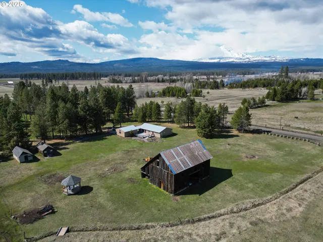 $945,000 | 1684 Bz Glenwood Highway, Glenwood, WA 98619