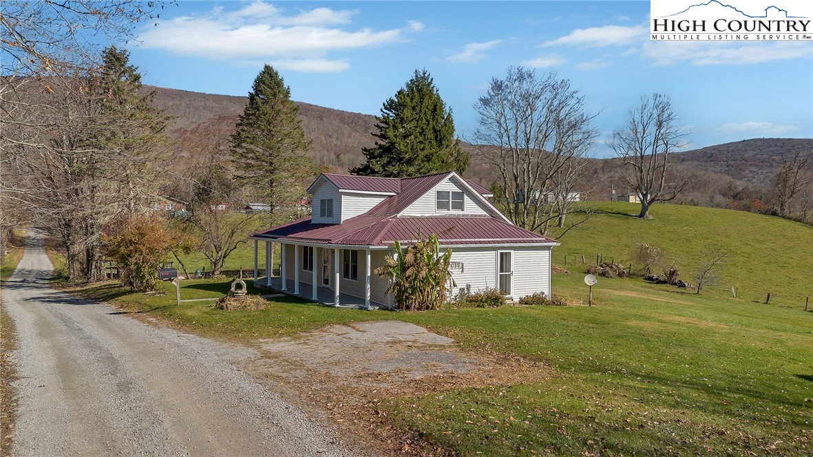 141 Fire House Road Whitetop, VA 24292 - Photo 1 of 36