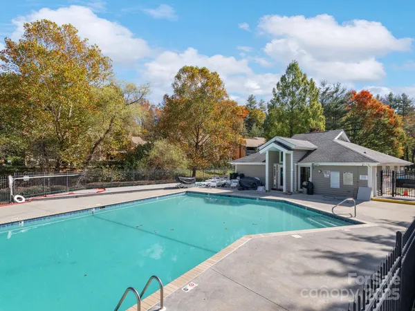 $265,000 | 8 Willow Tree Run, Unit 8, Asheville, NC 28803
