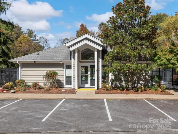 $265,000 | 8 Willow Tree Run, Unit 8, Asheville, NC 28803