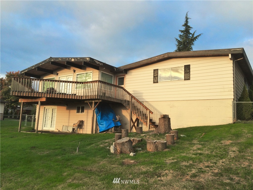 8166 Comox Road Blaine, WA 98230 - Photo 3 of 21 Gallery Image 3
