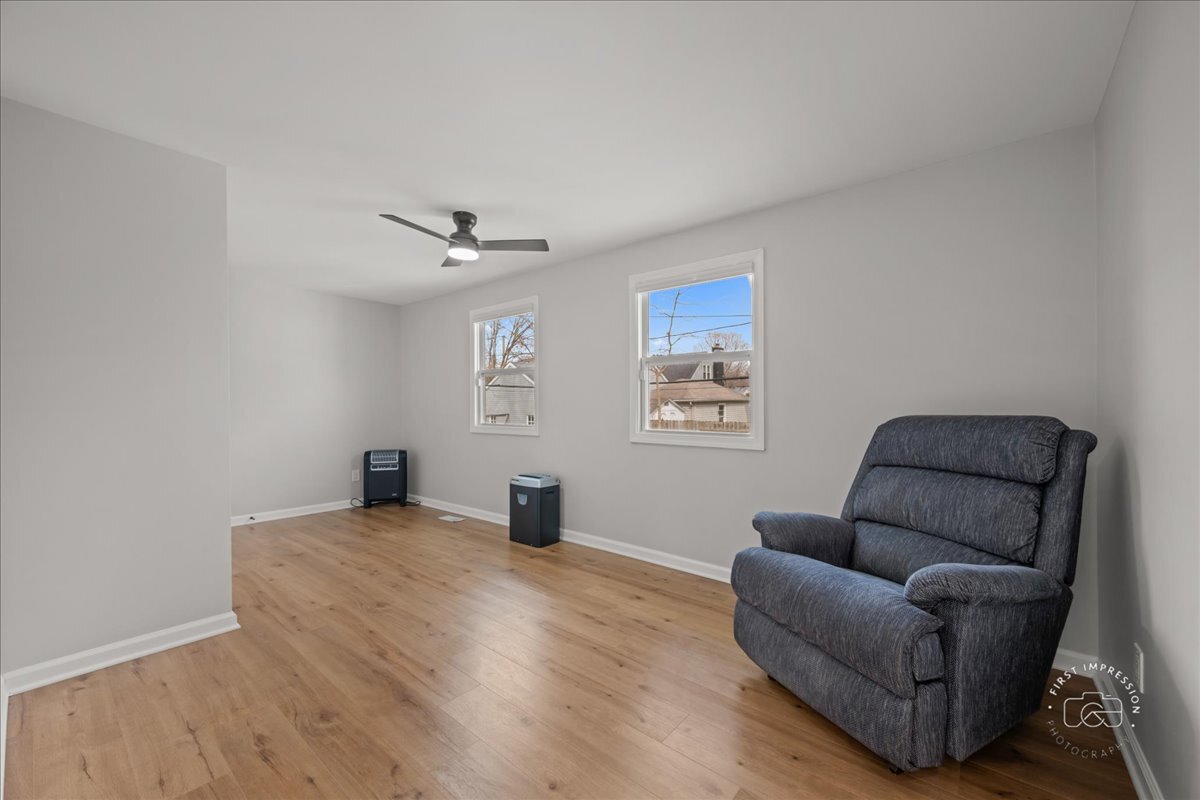 20 Central Avenue Aurora, IL 60506 - Photo 16 of 22 a living room with furniture