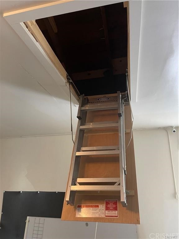 5259 Lewis Road Agoura Hills, CA 91301 - Photo 22 of 39 a utility room with closet dryer and washer
