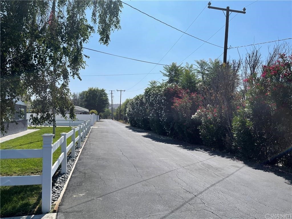 5259 Lewis Road Agoura Hills, CA 91301 - Photo 39 of 39 a view of a pathway with a backyard