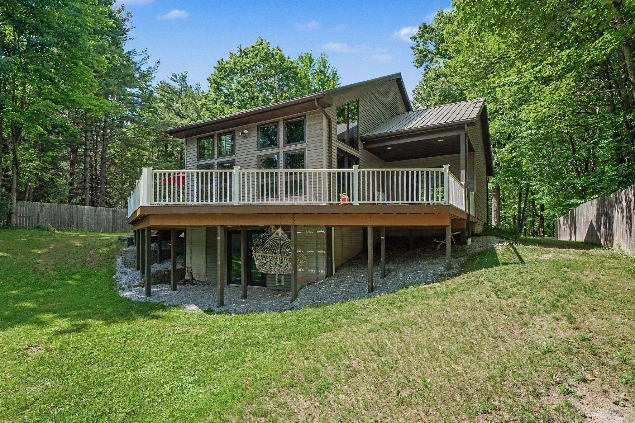 2917 West Howard Road Beaverton, MI 48612 - Photo 2 of 40