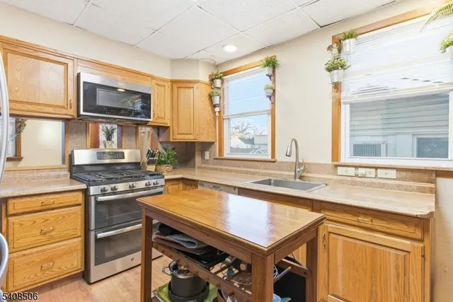 $460,000 | 350 Greylock Parkway, Belleville, NJ 07109