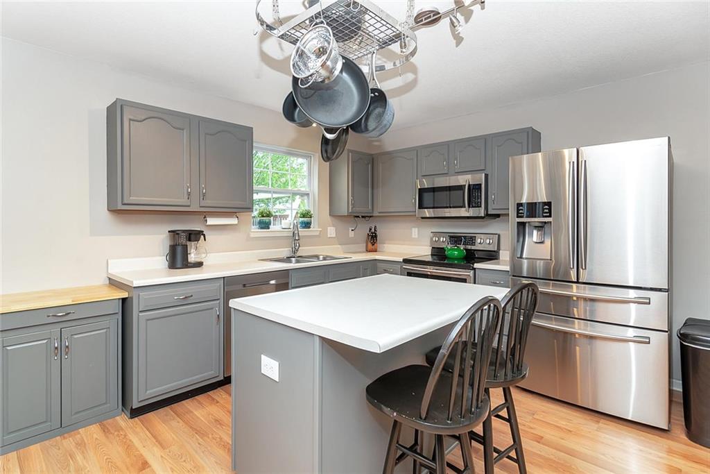 12221 Running Springs Road Fishers, IN 46037 - Photo 12 of 31 Gallery Image 12