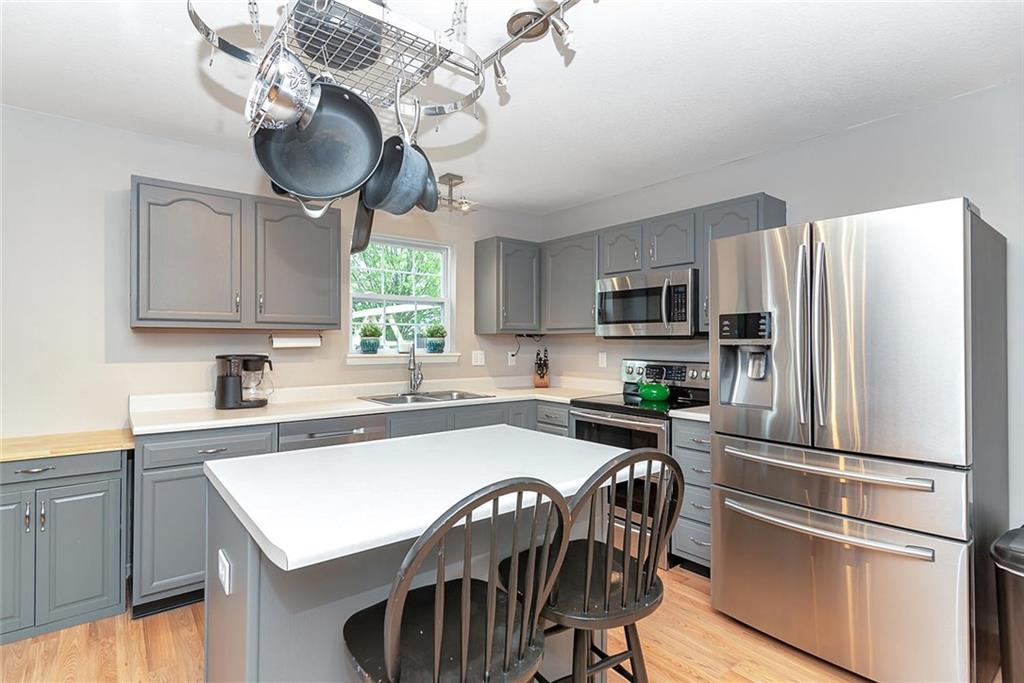 12221 Running Springs Road Fishers, IN 46037 - Photo 13 of 31 Gallery Image 13