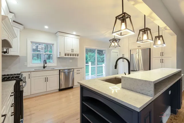 $799,000 | 16705 Wolf Road, Orland Park, IL 60467