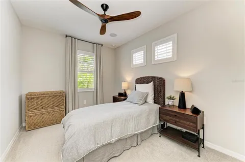 $949,999 | 909 Crosswind Avenue, Sarasota, FL 34240