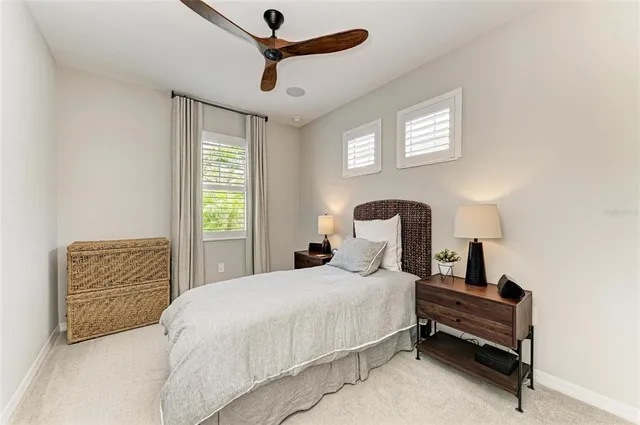 $949,999 | 909 Crosswind Avenue, Sarasota, FL 34240