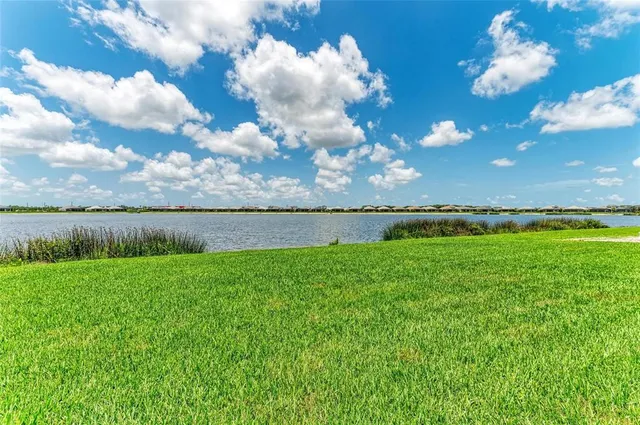 $949,999 | 909 Crosswind Avenue, Sarasota, FL 34240