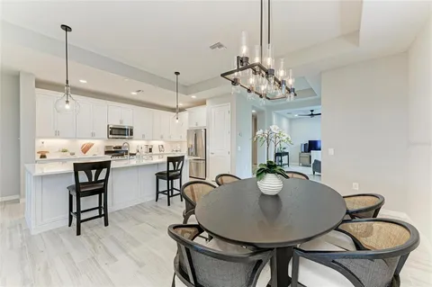 $949,999 | 909 Crosswind Avenue, Sarasota, FL 34240