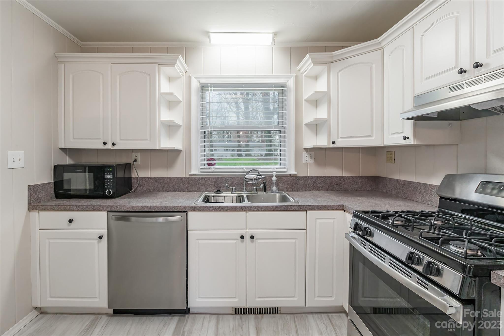 5632 Londonderry Road Charlotte, NC 28210 - Photo 10 of 24 Gallery Image 10