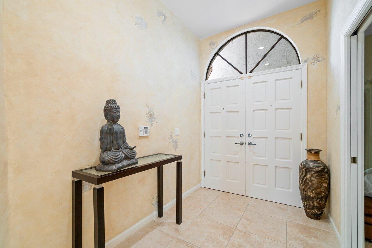 23172 Via Stel Boca Raton, FL 33433 - Photo 2 of 30 008-23172ViaStel-BocaRaton-FL-33433-SMAL