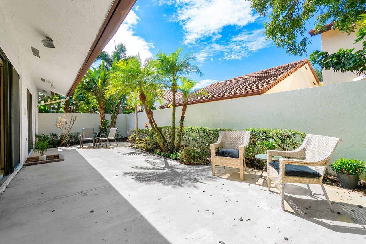 23172 Via Stel Boca Raton, FL 33433 - Photo 26 of 30 patio