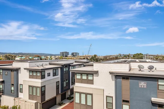 $1,498,500 | 220 Waters Park Circle, Unit 201, San Mateo, CA 94403