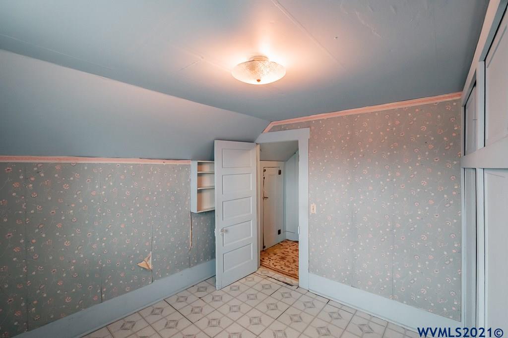 1310 Southwest 14th Avenue Albany, OR 97321 - Photo 26 of 37