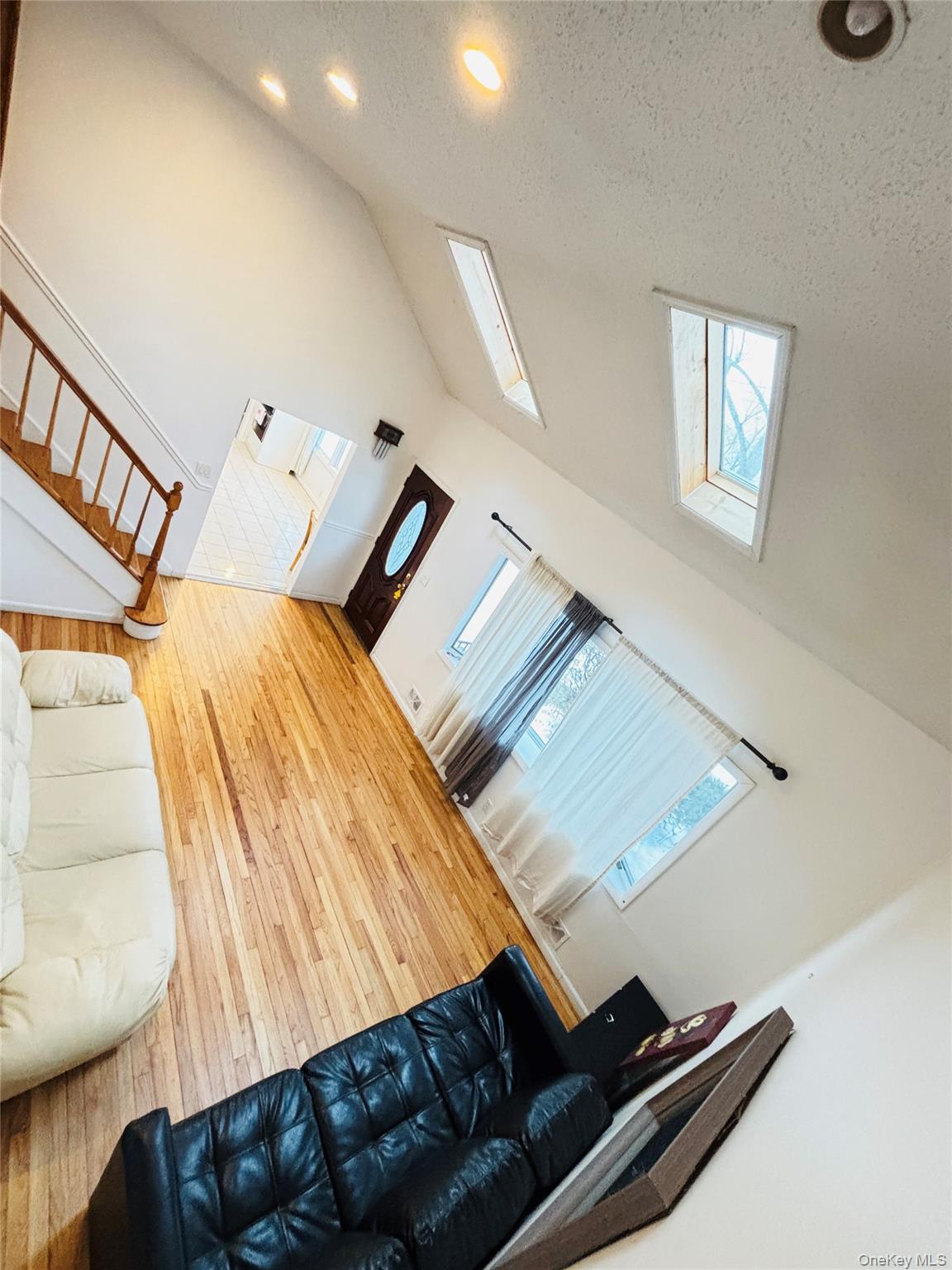 929 Fox Meadow Road Yorktown Heights, NY 10598 - Photo 19 of 41 a bed room with a bed