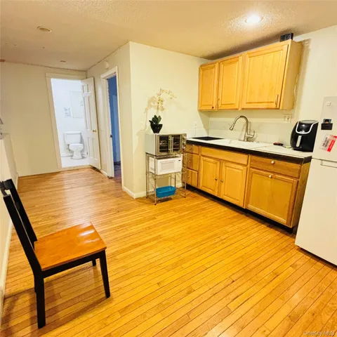 $700,000 | 929 Fox Meadow Road, Yorktown Heights, NY 10598