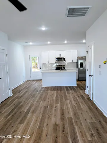 $2,300 | 1683 East Magnolia Court Southwest, Ocean Isle Beach, NC 28469