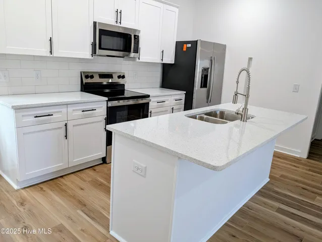 $2,300 | 1683 East Magnolia Court Southwest, Ocean Isle Beach, NC 28469