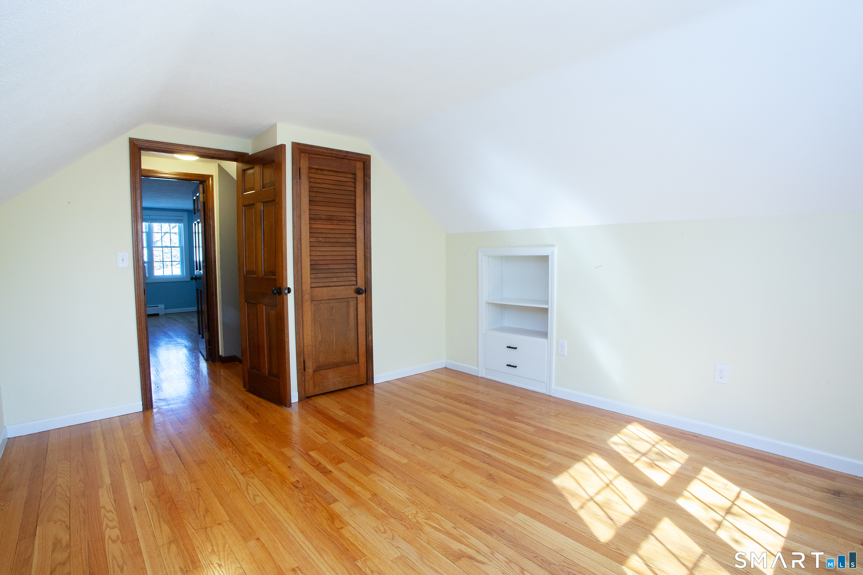 172 Weymouth Road Enfield, CT 06082 - Photo 27 of 35