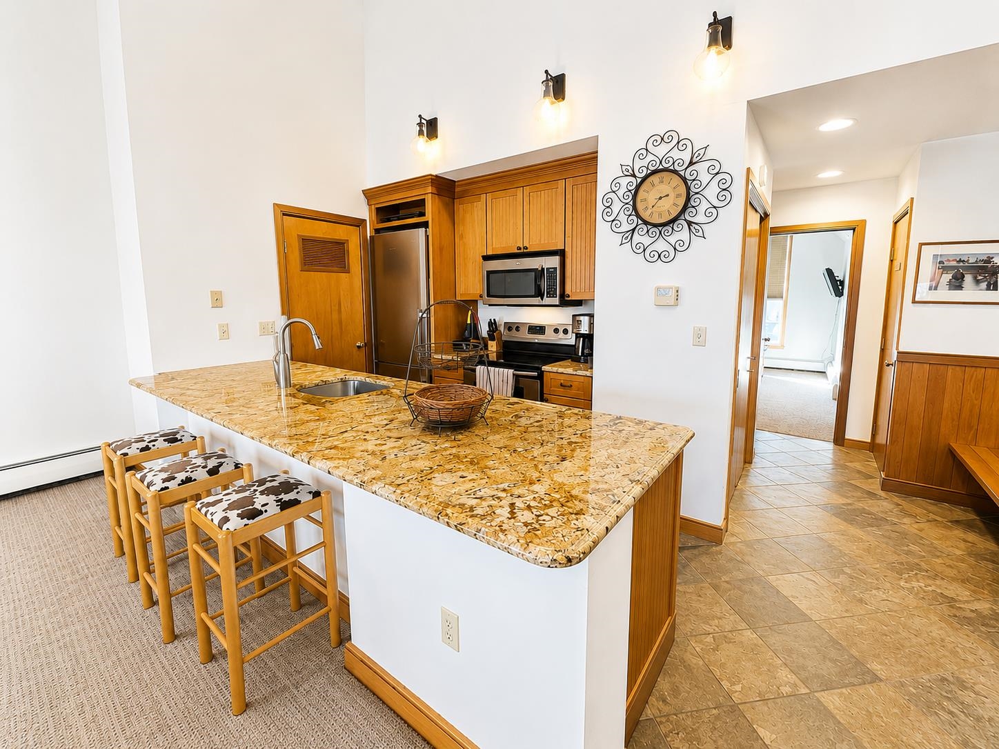 4 Northbrook Village Road, Unit B33 West Dover, VT 05356 - Photo 7 of 23