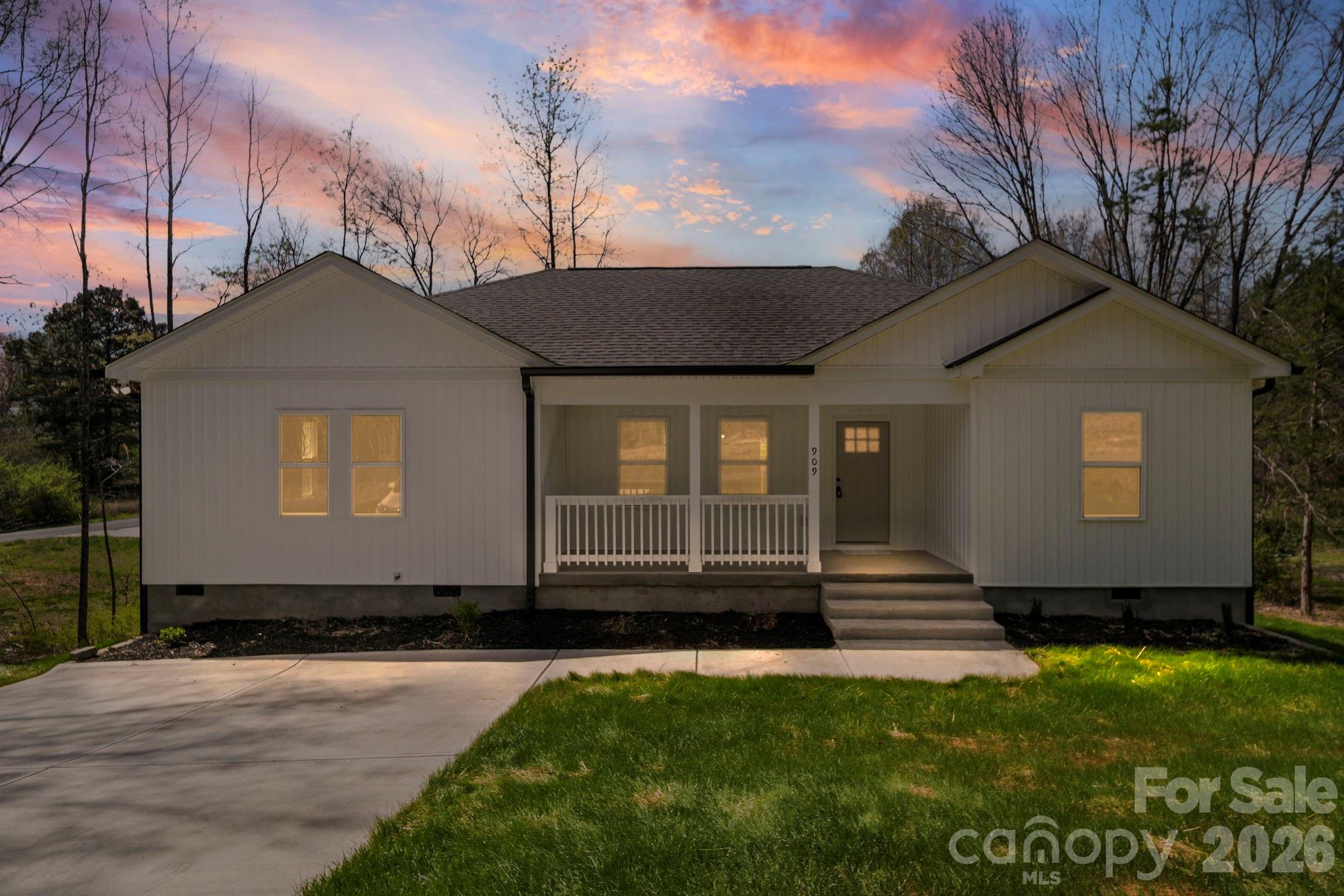 909 Pennington Road Albemarle, NC 28001 - Photo 2 of 31