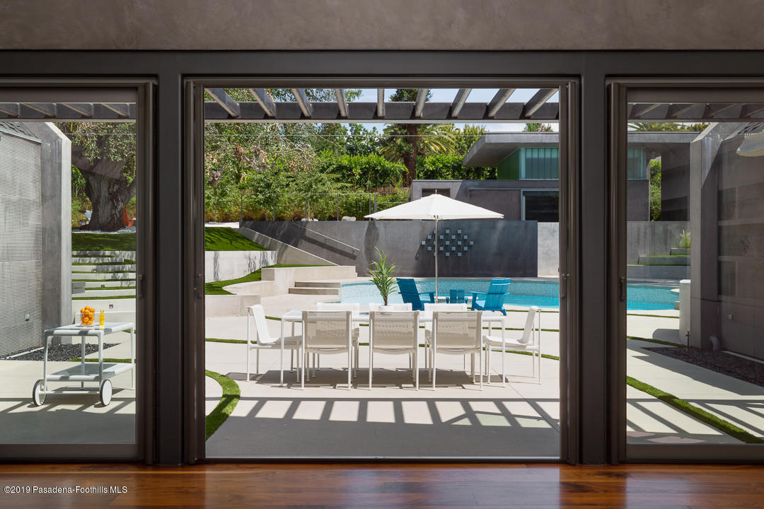 561 Woodland Road Pasadena, CA 91106 - Photo 10 of 41 a outdoor view from a balcony