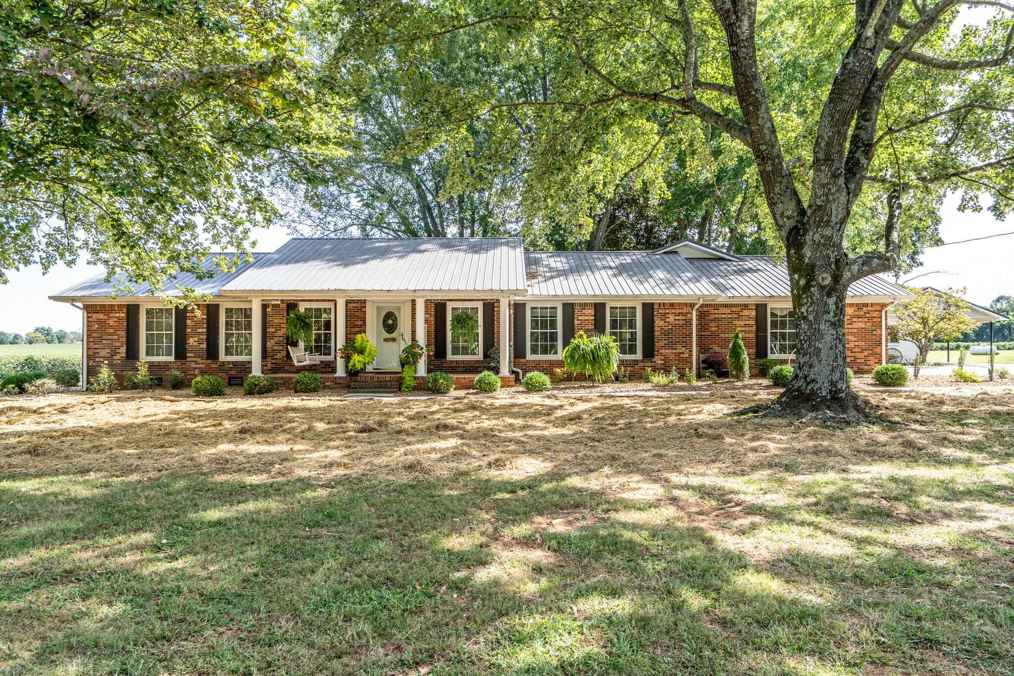 232 Post Oak Road Belvidere, TN 37306 - Photo 1 of 50 Gallery Image 1