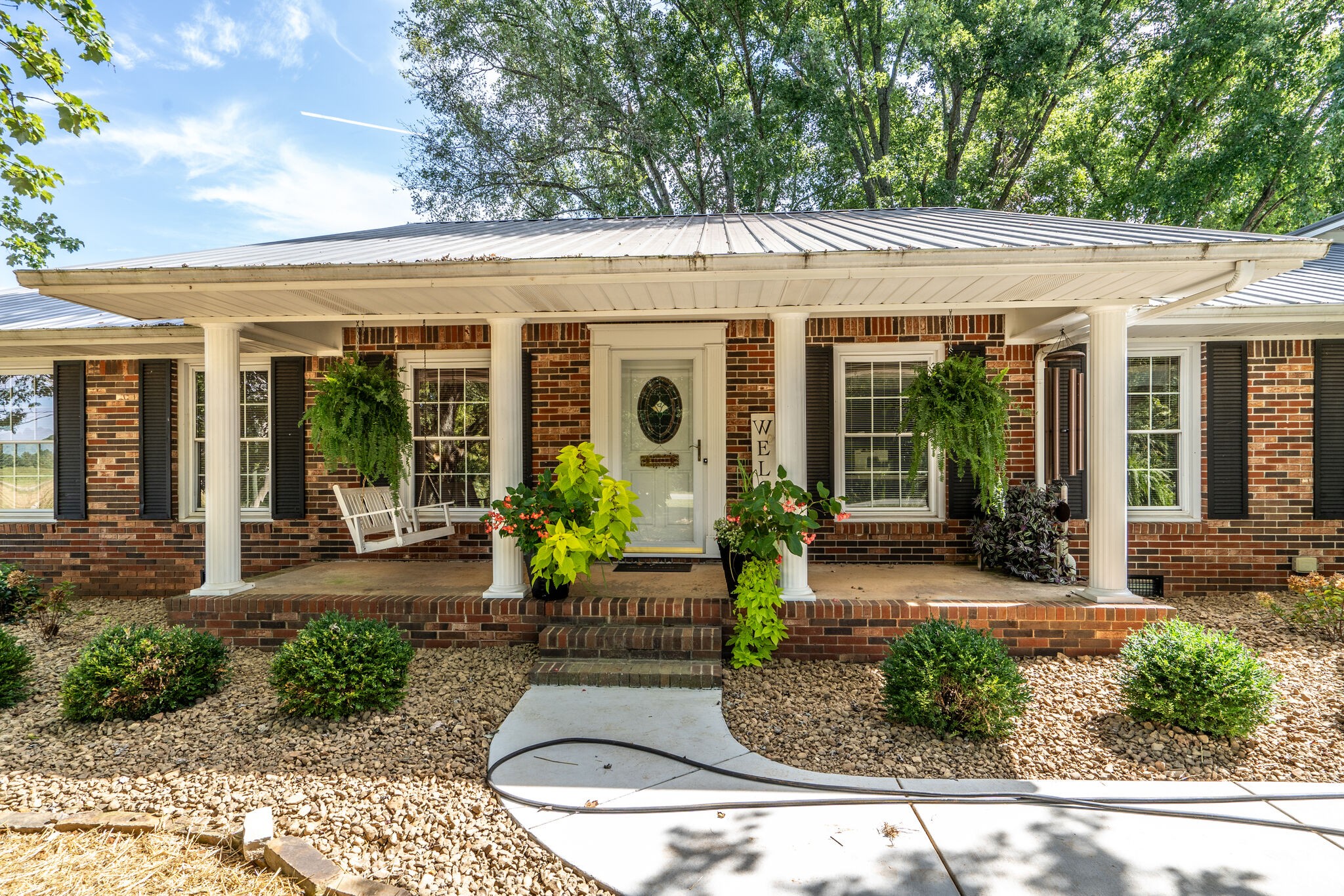 232 Post Oak Road Belvidere, TN 37306 - Photo 4 of 50 Gallery Image 4